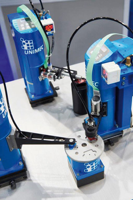 Productif et précis, le robot électrique BE66 constitue une solution efficace et polyvalente, adaptée aussi bien à la manipulation de pièce qu’à l’assemblage et au transfert de composants.